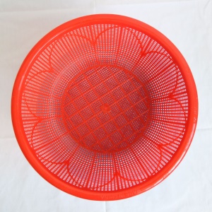 Passeoire  ronde en plastique  pour lavage des aliments