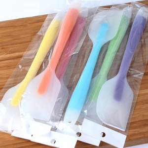 Spatule à gâteau en silicone translucide