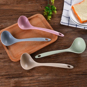 Cuillère en paille de blé avec long manche