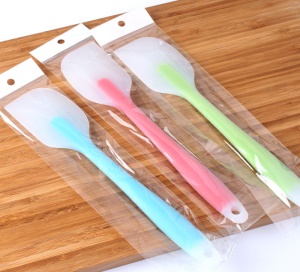 Spatule à gâteau en silicone translucide