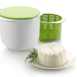 Recipient pour cuisson de fromage au micro-ondes avec recette