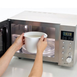 Recipient pour cuisson de fromage au micro-ondes avec recette