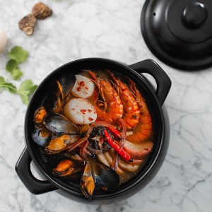 Casserole à  soupe en céramique  résistant aux hautes températures  cuisson à gaz