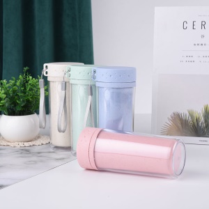 Gobelet double en plastique de 400 ml avec couvercle