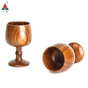 Verre à vin en bois massif