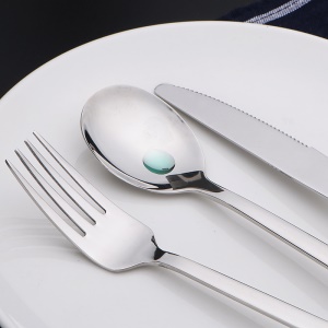 Couvert de style européen trois pièces en acier inoxydable (Cuiillère Fourchette  couteau)