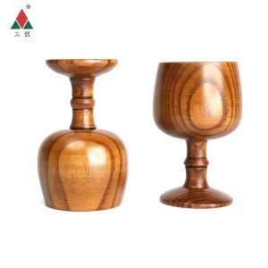 Verre à vin en bois massif
