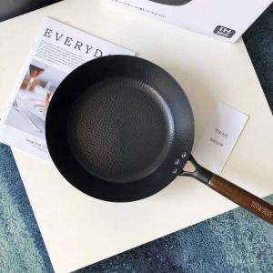 Poêle antiadhésive 28cm