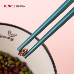 Ensemble de baguettes chinoises en alliage 5 paires antidérapantes avec décoration de poupée