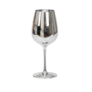 Verre à vin avec pied en plastique