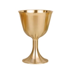 Verre à cocktail couleur dorée