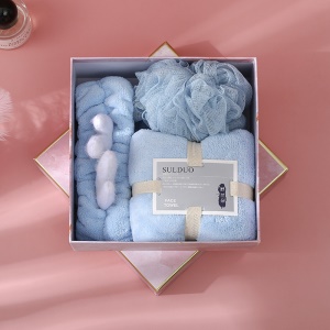 Boîte cadeau de bain 3 pièces (bandeau attache-cheuveux + boule de bain moussante + serviette) polaire de corail