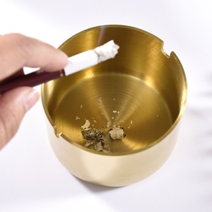 Cendrier en acier inoxydable multifonction