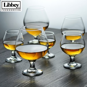 Verres à vin de style européen transparents