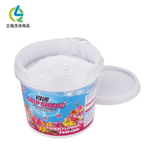 Savon en  poudre àpour lessive concentré dans un seau de 5L