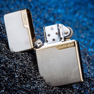 ZORRO briquet boîtier en cuivre  80g