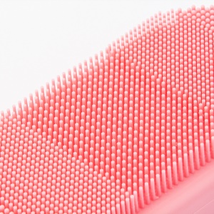 Brosse de bain électrique  douce à long manche en silicone
