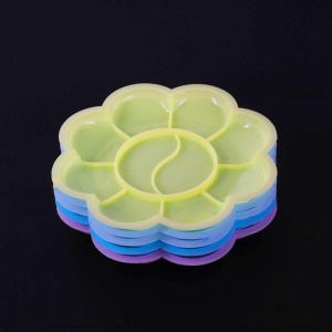 Palette de peinture en plastique en forme de fleur de prunier