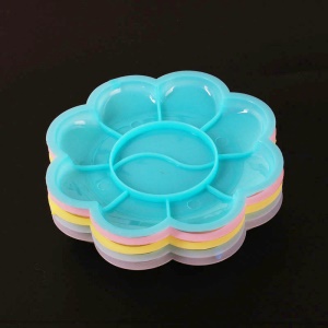 Palette de peinture en plastique en forme de fleur de prunier