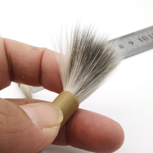 Pinceau de peinture en bambou avec tête en laine