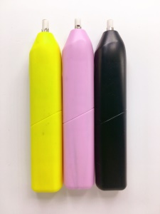 Gomme électrique avec fiche métallique facile à enlever