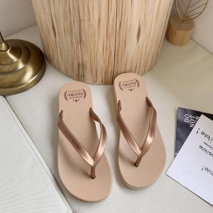 Tongs femme avec semelle épaisse antidérapante