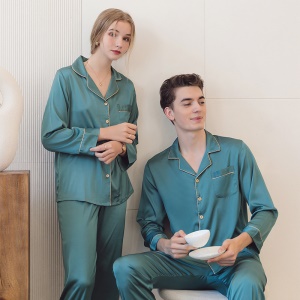 Ensemble pyjama en soie de glace pour couple (revers boutonné à manches longues + pantalon)