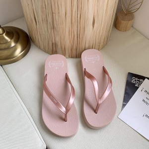 Tongs femme avec semelle épaisse antidérapante
