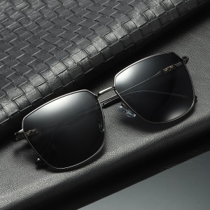 Lunettes de soleil polarisées pour hommes Monture en alliage résistant aux UV