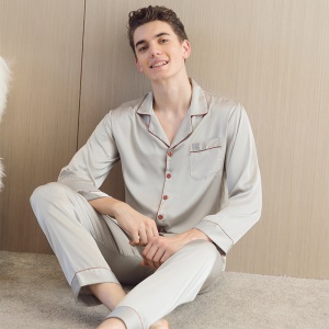 Ensemble pyjama en soie de glace pour couple (revers boutonné à manches longues + pantalon)