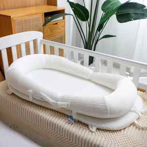 lit pour bébé pliable et portable matelas en latex à housse micro aéré anti transpirant