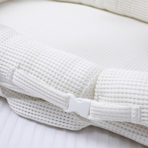 lit pour bébé pliable et portable matelas en latex à housse micro aéré anti transpirant