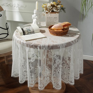 Nappe de table en dentelle noire