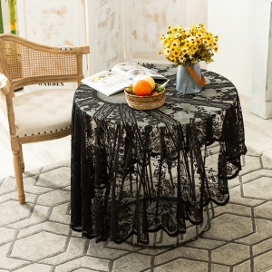 Nappe de table en dentelle noire