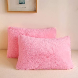 Taie d'oreiller rectangulaire en peluche