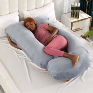 Coussin de maternité en tricot de forme J