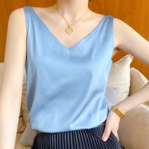 Camisole pour femmes en soie avec col en V