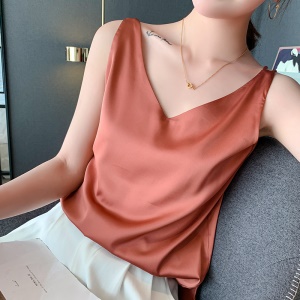 Camisole pour femmes en soie avec col en V