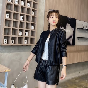 Manteau en cuir pour femmes en cuir PU avec boutonnage simple