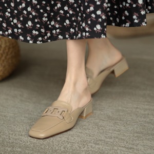 Mules chaussures à la mode femmes avec talon moyen et épais