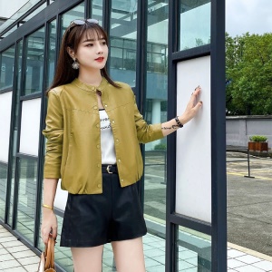 Manteau en cuir pour femmes en cuir PU avec boutonnage simple