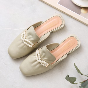 Chaussures mulets à chaîne perlée