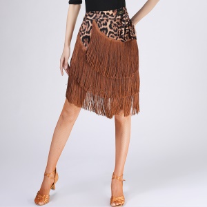Demi-jupe de style latin pour femmes