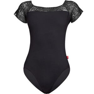 Combinaison femme en dentelle manches courtes et col carré