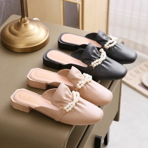Chaussures mulets à chaîne perlée