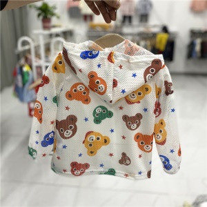 Manteau enfant avec capuche respirant