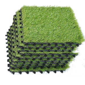 Tapis de pelouse artificielle coussin carré épissé