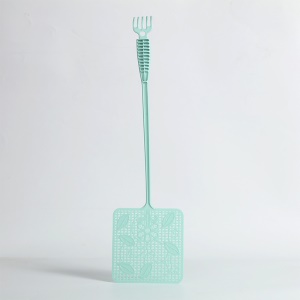 Tapette de mouche moustique avec griffe chatouilleuse en plastique souple à longue poignée