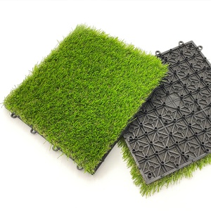 Tapis de pelouse artificielle coussin carré épissé