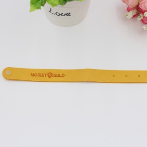 Bracelet anti-moustique